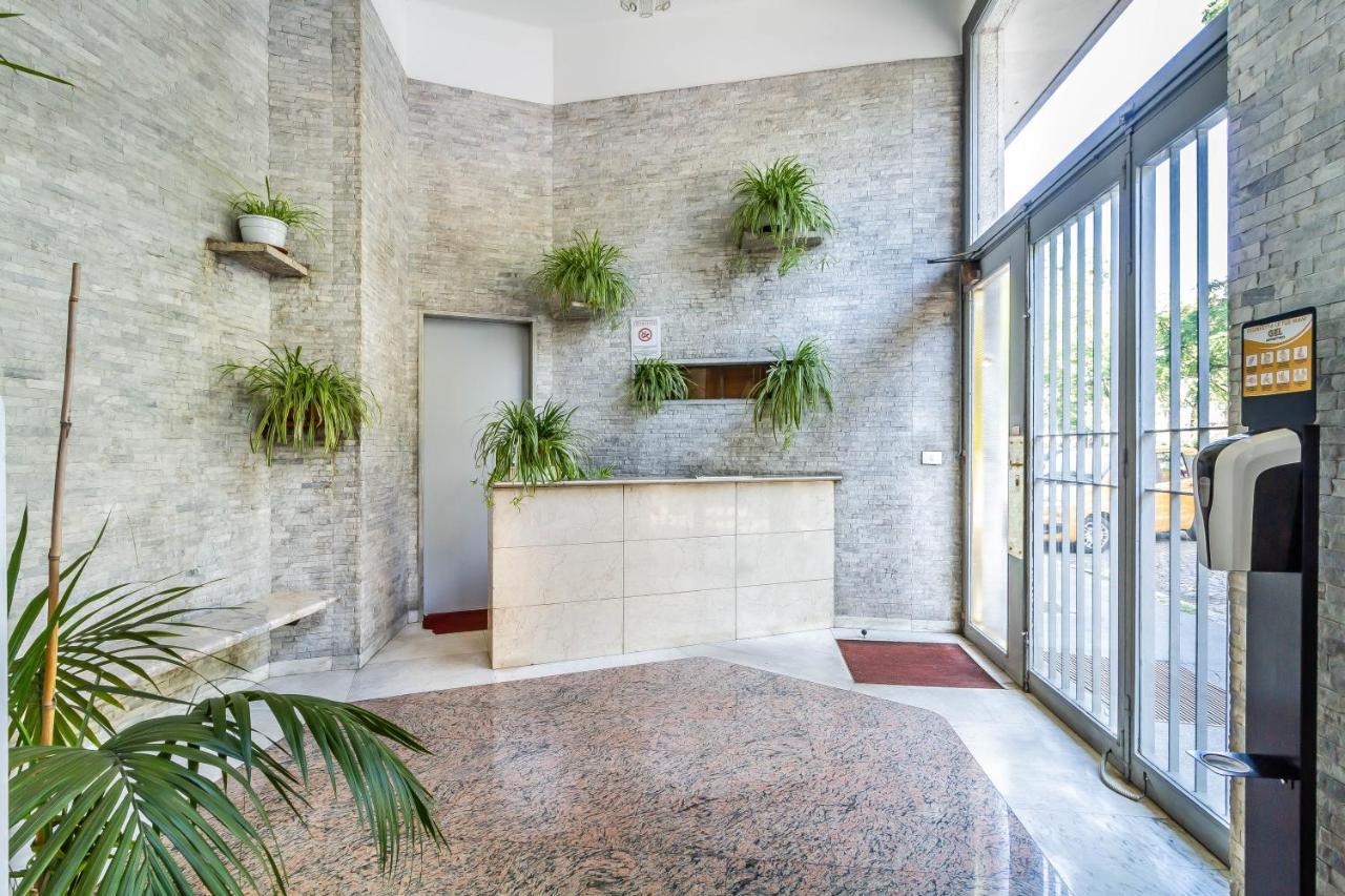 Appartamento Domusmi Gran Sasso-50 Milano Esterno foto